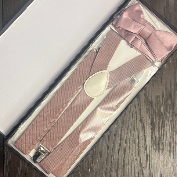 Mauve Bow Tie and Suspenders Set - Picture 1 of 6